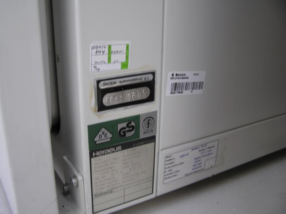 Robôs industriais-18